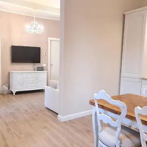 https://maison-marina_pavia-san-michele-centro-storico.it-lombardy.com
