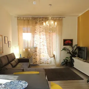 https://residenza-arusnati-verona.hotelinveneto.com