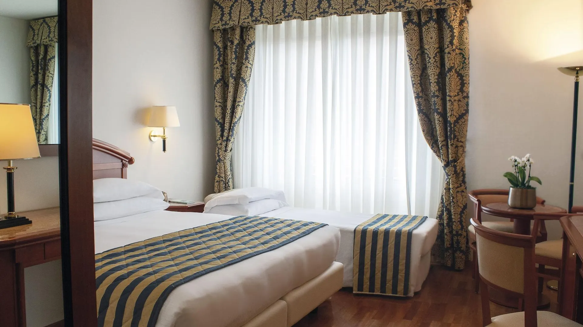 Starhotels Vespucci Campi Bisenzio 4*,