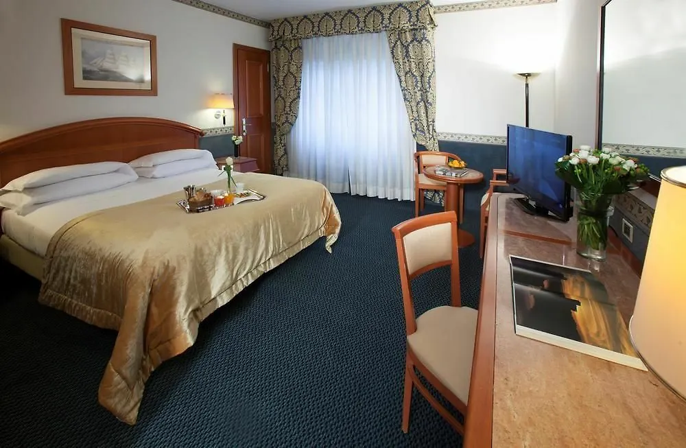 Starhotels Vespucci Campi Bisenzio 4*,