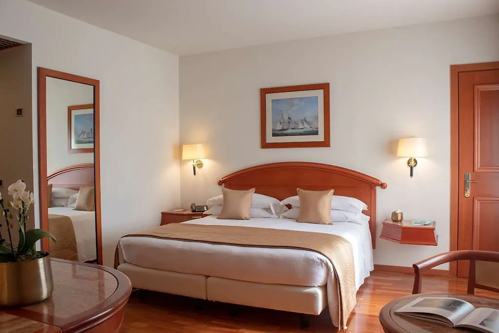 Hotel Starhotels Vespucci Campi Bisenzio